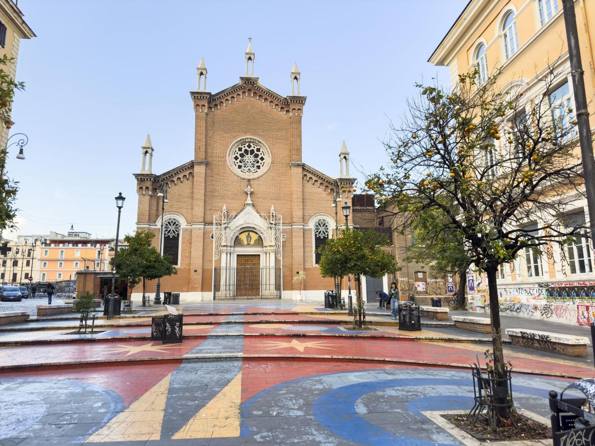 Eclectic In Trendy San Lorenzo * Roma